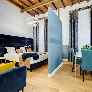 borgognona-luxury-apartment.it-romehotels.com/